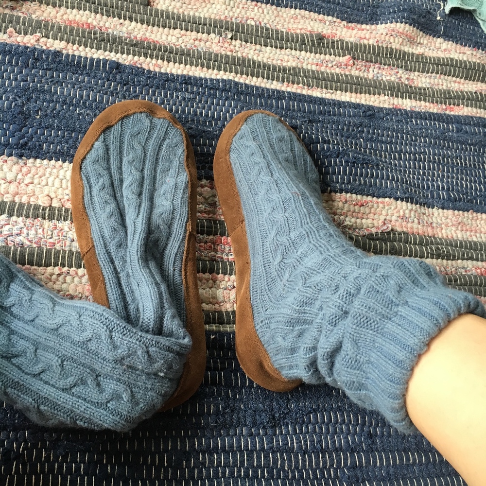 NWOT L.L. Bean Blue Knit Slipper Socks